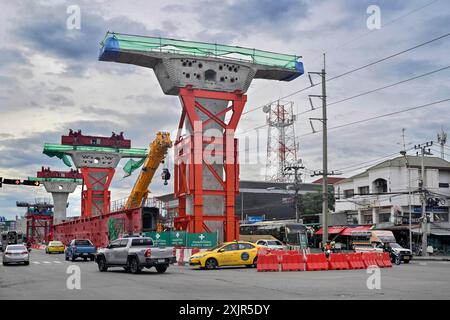 Pilier en béton pour chantier de construction de routes Banque D'Images