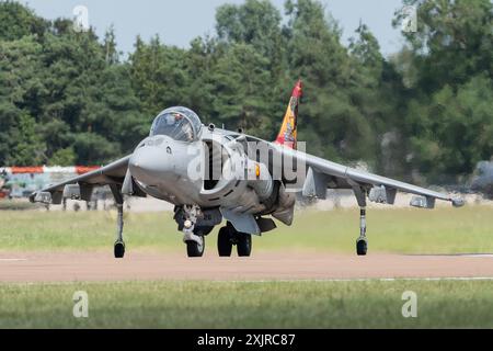 Cirencester, Royaume-Uni. 19 juillet 2024. McDonnell Douglas AV-8B Harrier II de 9 ESCUADRILLA Marine espagnole « Armada » pendant le Royal International Air Tattoo 2024 à RAF Fairford, Cirencester, Royaume-Uni, 19 juillet 2024 (photo par Cody Froggatt/News images) à Cirencester, Royaume-Uni le 19/7/2024. (Photo de Cody Froggatt/News images/Sipa USA) crédit : Sipa USA/Alamy Live News Banque D'Images