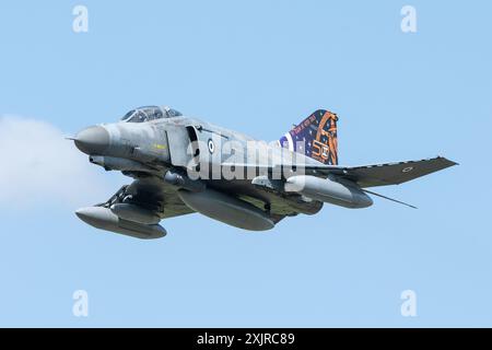 Cirencester, Royaume-Uni. 19 juillet 2024. McDonnell Douglas F-4 Phantom II de 338 MIRA Hellenic Air Force lors du Royal International Air Tattoo 2024 à RAF Fairford, Cirencester, Royaume-Uni, le 19 juillet 2024 (photo par Cody Froggatt/News images) à Cirencester, Royaume-Uni le 19/7/2024. (Photo de Cody Froggatt/News images/Sipa USA) crédit : Sipa USA/Alamy Live News Banque D'Images