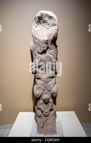 Totem néolithique de Göbekli Tepe en Turquie - Musée Urfa (Şanlıurfa) ; de la couche II, 8800-8000 av. J.-C. Banque D'Images