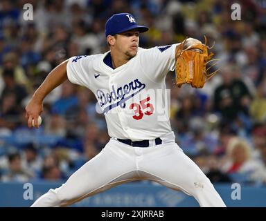 Gavin Stone, lanceur débutant des Dodgers de Los Angeles, se termine pour livrer en troisième manche contre les Red Sox de Boston au Dodger Stadium de Los Angeles le vendredi 19 juillet 2024. Photo de Jim Ruymen/UPI Banque D'Images