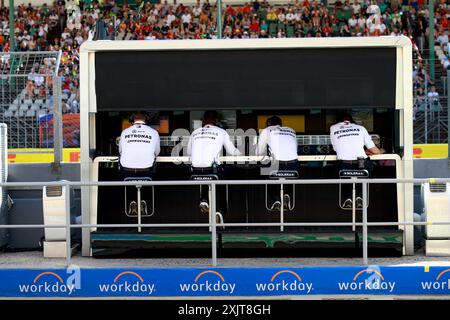 Budapest, Hongrie. 19 juillet 2024. Mercedes AMG F1 Team lors du Grand Prix de formule 1 de Hongrie 2024, 13ème manche du Championnat du monde de formule 1 2024 du 19 au 21 juillet 2024 sur le Hungaroring, à Mogyorod, Hongrie - photo DPPI crédit : DPPI Media/Alamy Live News Banque D'Images