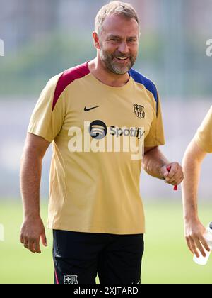 Hansi Flick, entraîneur principal du FC Barcelone lors d'une séance d'entraînement du FC Barcelone à Ciutat Esportiva Joan Gamper le 19 juillet 2024 à Barcelone, Espagne. Banque D'Images