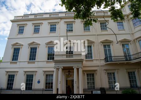 Londres, Royaume-Uni. 18 juillet 2024. Le bâtiment de l'Institut pour le gouvernement au 2, Carlton Gardens à côté du Mall dans le centre de Londres, SW1. Crédit : Maureen McLean/Alamy Banque D'Images