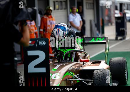 Mogyorod, Hongrie. 20 juillet 2024. INTHRAPHUVASAK Tasanapol (tha), PHM AIX Racing, Dallara F3 2019, portrait lors de la 8ème manche du Championnat FIA de formule 3 2024 du 19 au 21 juillet 2024 sur le Hungaroring, à Mogyorod, Hongrie - photo Sebastian Rozendaal/Agence photo néerlandaise/DPPI crédit : DPPI Media/Alamy Live News Banque D'Images