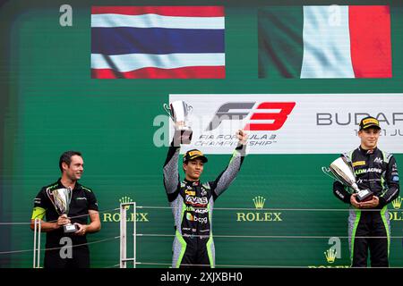 Mogyorod, Hongrie. 20 juillet 2024. INTHRAPHUVASAK Tasanapol (tha), PHM AIX Racing, Dallara F3 2019, portrait, podium lors de la 8ème manche du Championnat FIA de formule 3 2024 du 19 au 21 juillet 2024 sur le Hungaroring, à Mogyorod, Hongrie - photo Sebastian Rozendaal/Agence photo néerlandaise/DPPI crédit : DPPI Media/Alamy Live News Banque D'Images