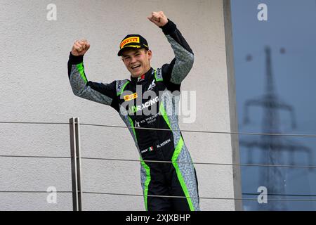 Mogyorod, Hongrie. 20 juillet 2024. Bedrin Nikita (ita), PHM AIX Racing, Dallara F3 2019, portrait du podium lors de la 8ème manche du Championnat FIA de formule 3 2024 du 19 au 21 juillet 2024 sur le Hungaroring, à Mogyorod, Hongrie - photo Sebastian Rozendaal/Dutch photo Agency/DPPI crédit : DPPI Media/Alamy Live News Banque D'Images