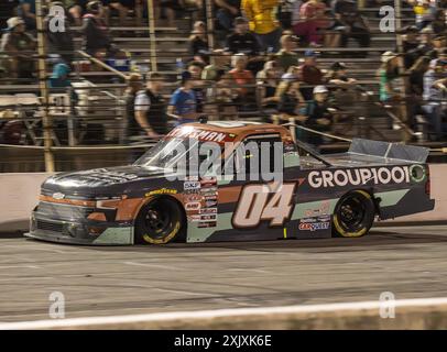 19 juillet 2024, Indianapolis, Indiana, U. S : MARCO ANDRETTI #04 lors de la course de LA SÉRIE DE CAMIONS ARTISANAUX NASCAR au Lucas Oil Indianapolis Raceway Park.. .. TY MAJESKI #98 a remporté la course. (Crédit image : © Scott Hasse/ZUMA Press Wire) USAGE ÉDITORIAL SEULEMENT! Non destiné à UN USAGE commercial ! Banque D'Images