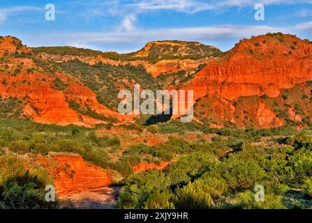 Buttes over South Prong River Canyon, avant le lever du soleil, Caprock Canyons State Park, Texas, États-Unis Banque D'Images