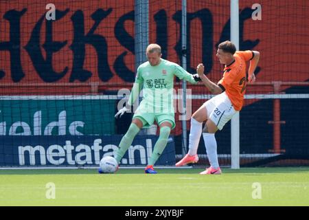 Volendam, pays-Bas. 20 juillet 2024. VOLENDAM, PAYS-BAS - 20 JUILLET : lors du match de pré-saison entre le FC Volendam et le KMSK Deinze au Kras Stadion le 20 juillet 2024 à Volendam, pays-Bas. (Photo de Jan Mulder/Orange Pictures) crédit : Orange pics BV/Alamy Live News Banque D'Images