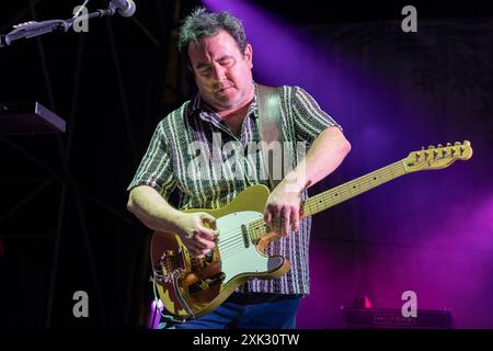 Vicence, Italie. 19 juillet 2024. Lee Harris joue de la guitare lors de la performance live avec le groupe Saucerful of secrets de Nick Mason pour le Set Controls UK and Europe Tour 2024, à Vicence, en Italie, le 9 juillet 2024. (Photo de Roberto Tommasini/NurPhoto) crédit : NurPhoto SRL/Alamy Live News Banque D'Images