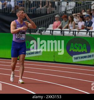 Londres, Royaume-Uni. 20 juillet 2024. Londres, Royaume-Uni. , . Richard KILTY réagit à la foule lors du London Athletics Meet, qui fait partie de la série 2024 de la Wanda Diamond League au London Stadium le 20 juillet 2024 à Londres, Angleterre crédit : PATRICK ANTHONISZ/Alamy Live News crédit : PATRICK ANTHONISZ/Alamy Live News Banque D'Images