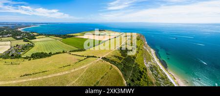 Panorama de Ballard Cliff sur Studland depuis un drone, Jurassic Coast, Dorset Coast, Poole, Angleterre Banque D'Images