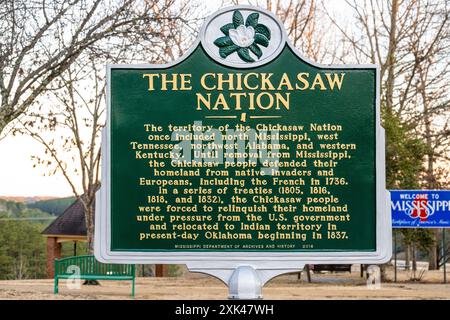 Panneau de marquage historique de la nation Chickasaw au Mississippi Welcome Center le long de l'I-22 près de la frontière Alabama/Mississippi. (ÉTATS-UNIS) Banque D'Images