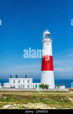 Phare Portland Bill classé grade II, situé à la pointe sud de l'île de Portland, Dorset, Royaume-Uni. Établi : 1906, hauteur : 41m / 134.5ft Banque D'Images