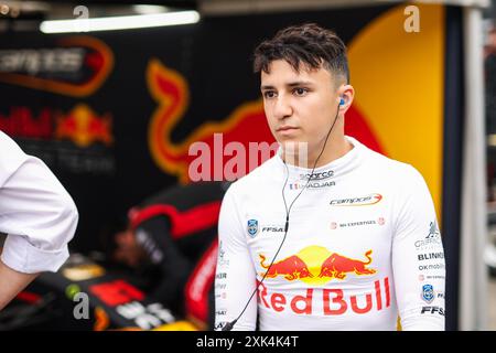 HADJAR Isack (fra), Campos Racing, Dallara F2 2024, portrait lors de la 9ème manche du Championnat FIA de formule 2 2024 du 19 au 21 juillet 2024 sur le Hungaroring, à Mogyorod, Hongrie - photo Antonin Vincent / DPPI Banque D'Images