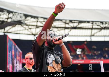 Rotterdam, pays-Bas. 21 juillet 2024. Rotterdam - DJ pendant le Feyenoord Festival 2024 au Stadion Feijenoord de Kuip le 21 juillet 2024 à Rotterdam, pays-Bas. Crédit : Box to Box Pictures/Alamy Live News Banque D'Images