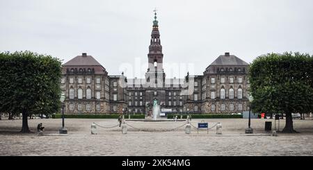 Christiansborg - un palais et un bâtiment gouvernemental sur l'îlot de Slotsholmen. Banque D'Images