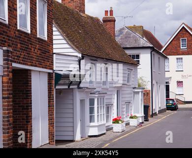 Maison typique traditionnelle en bois shiplap à Burnham sur Crouch dans l'Essex Banque D'Images