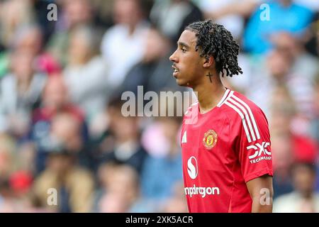 Édimbourg, Royaume-Uni. 20 juillet 2024. Manchester United Nouvelle signature Leny Yoro (15 ans) lors du match amical de pré-saison des Glasgow Rangers FC contre Manchester United FC au Scottish Gas Murrayfield Stadium, Édimbourg, Écosse, Royaume-Uni le 20 juillet 2024 Credit : Every second Media/Alamy Live News Banque D'Images