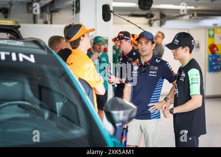 PEREZ Sergio (mex), Red Bull Racing RB20, PIASTRI Oscar (aus), McLaren F1 Team MCL38, ZHOU Guanyu (chi), Stake F1 Team Kick Sauber C44, portrait lors du Grand Prix de Hongrie de formule 1 2024, 13ème manche du Championnat du monde de formule 1 2024 du 19 au 21 juillet 2024 sur le Hungaroring, à Mogyorod, Hongrie Banque D'Images