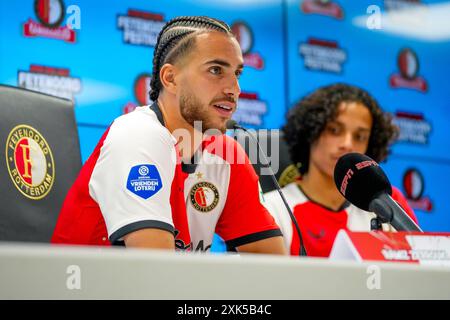 ROTTERDAM, 21-07-2024, de Kuip . Football néerlandais Eredivisie , saison 2024 - 2025. Ouvrir dag Feyenoord . Ramiz Zerrouki, joueur de Feyenoord, lors d'une conférence de presse pour enfants Banque D'Images