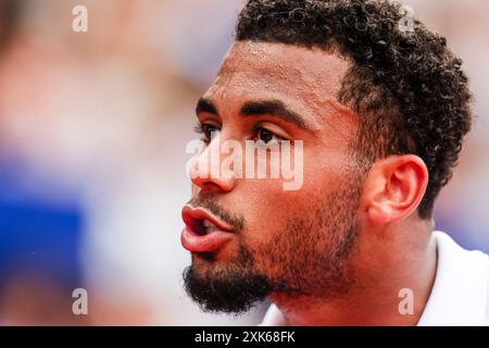 Hambourg, Allemagne. 21 juillet 2024. Tennis : ATP Tour - Hambourg, simples, hommes, finale. Zverev (Allemagne) − fils (France). Arthur fils réagit. Crédit : Frank Molter/dpa/Alamy Live News Banque D'Images