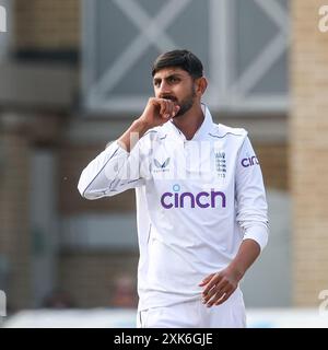 Nottingham, Royaume-Uni. 21 juillet 2024. Shoaib Bashir lors du Rothesay International test match Series match entre l'Angleterre et les Antilles à Trent Bridge, Nottingham, Angleterre, le 21 juillet 2024. Photo de Stuart Leggett. Utilisation éditoriale uniquement, licence requise pour une utilisation commerciale. Aucune utilisation dans les Paris, les jeux ou les publications d'un club/ligue/joueur. Crédit : UK Sports pics Ltd/Alamy Live News Banque D'Images