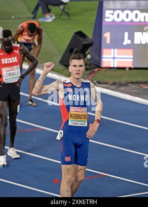 Jakob Ingebrigtsen (Norvège), médaille d'or masculine du 5000 m aux Championnats d'Europe d'athlétisme Roma 2024, stade olympique, Rome, Italie Banque D'Images