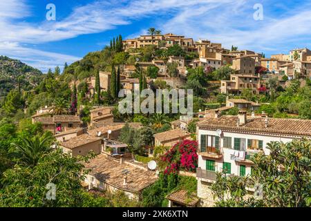 Village de montagne Deiá, le village des artistes dans les montagnes de Tramuntana - Majorque Banque D'Images