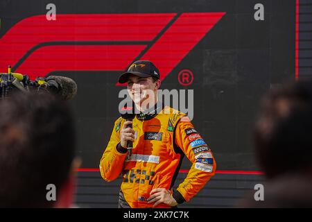 Mogyorod, Hongrie. 21 juillet 2024. Oscar Piastri (AUS) - McLaren Formula 1 Team - McLaren MCL38 - Mercedes célèbre sa première victoire en F1 lors de Raceday, le dimanche 21 juillet, du Grand Prix de Hongrie de formule 1 2024, qui aura lieu sur le circuit Hungaroring de Mogyorod, Budapest, Hongrie, du 19 au 21 juillet 2024 crédit : Alessio de Marco/Alamy Live News Banque D'Images