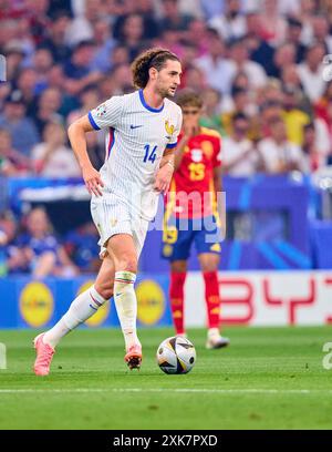 Adrien Rabiot, FRA 14 dans le match de demi-finale ESPAGNE - FRANCE 2-1 des Championnats d'Europe de l'UEFA 2024 le 9 juillet 2024 à Munich, Allemagne. Photographe : Peter Schatz Banque D'Images