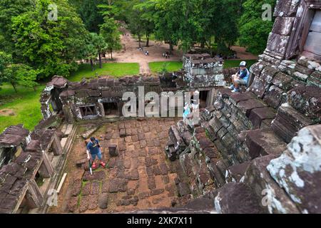 Phimeanakas ( Prasat Phimean Akas, 'temple céleste') ou Vimeanakas (Khmer : Prasat Vimean Akas) à Angkor, Cambodge, est un temple hindou dans le Khleang Banque D'Images