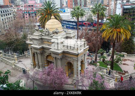 Terraza Neptuno, l'une des portes d'entrée du Cerro de Santa Lucia dans le centre-ville de Santiago du Chili Banque D'Images