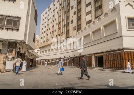 Le peuple arabe dans les rues du centre-ville de Djeddah (Arabie Saoudite), une grande ville à l'ouest du Royaume. Banque D'Images