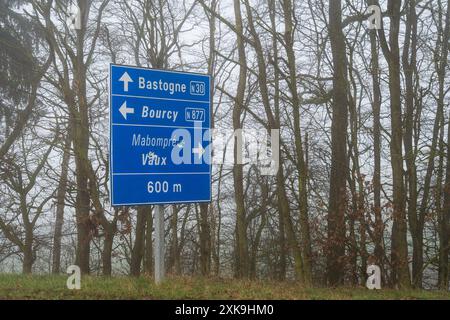 Le siège du champ de bataille de Bastogne, la bataille pour le paysage de Noville en Belgique Banque D'Images