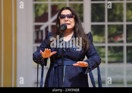 Marianne Rosenberg - Immer Wieder sonntags 2024, Folge 06 Marianne Rosenberg. ARD-Unterhaltungsshow Immer Wieder sonntags. TV-Aufzeichnung und Live-Übertragung vom 21.07.2024 aus dem Wasserpark Rulantica, Rust. Baden-Württemberg, Deutschland. *** Marianne Rosenberg Wieder sonntags 2024, épisode 06 Marianne Rosenberg ARD Entertainment show Immer Wieder sonntags enregistrement TV et diffusion en direct du 21 07 2024 depuis le parc aquatique Rulantica, Rust Baden Württemberg, Allemagne Banque D'Images