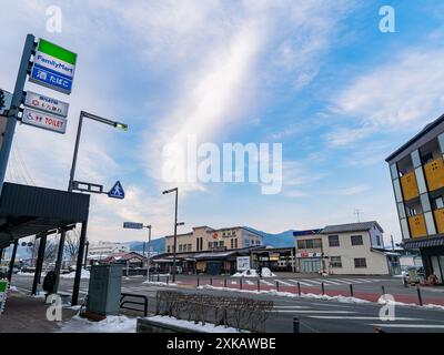 Japon, Jan 25 2014 - vue de jour de la gare Takayama JR Banque D'Images