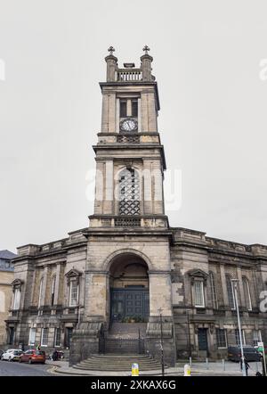 Édimbourg, Écosse - 16 janvier 2024 - Une vue verticale de l'église St Stephen est située dans la nouvelle ville d'Édimbourg. Écosse, Space copy, Selecti Banque D'Images