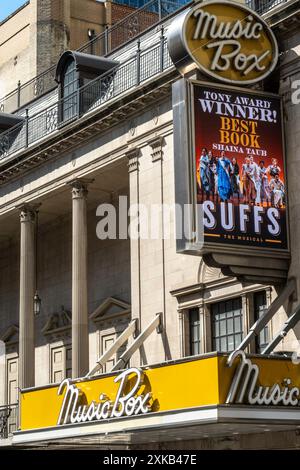 Music Box Theatre Marquee avec « Suffs » à Times Square, New York City, États-Unis 2024 Banque D'Images