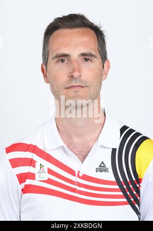 Bruxelles, Belgique. 22 juillet 2024. Le belge Guillaume Gobert photographié lors d’une séance photo pour le Comité paralympique belge en prévision des Jeux Paralympiques de Paris 2024, à Bruxelles, le lundi 22 juillet 2024. BELGA PHOTO VIRGINIE LEFOUR crédit : Belga News Agency/Alamy Live News Banque D'Images