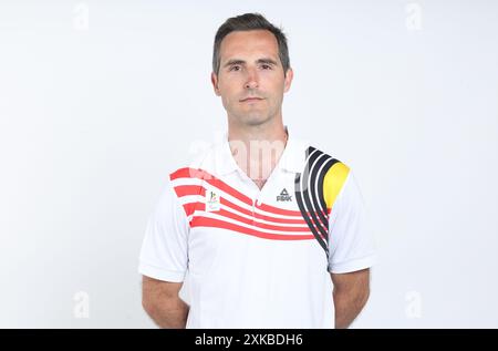 Bruxelles, Belgique. 22 juillet 2024. Le belge Guillaume Gobert photographié lors d’une séance photo pour le Comité paralympique belge en prévision des Jeux Paralympiques de Paris 2024, à Bruxelles, le lundi 22 juillet 2024. BELGA PHOTO VIRGINIE LEFOUR crédit : Belga News Agency/Alamy Live News Banque D'Images