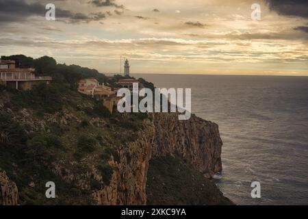 La côte de Benitatxell sur la Costa Blanca, alicante Banque D'Images