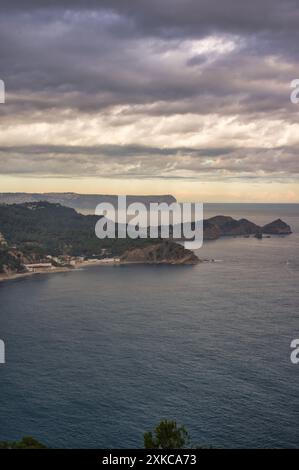 La côte de Benitatxell sur la Costa Blanca, alicante Banque D'Images