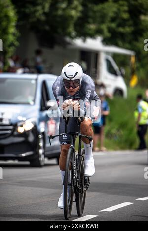 Jonas Rickaert d'ALPECIN-DECEUNINCK cycliste sur le Tour de France TT (contre-la-montre), entre nuits-Saints-Georges et Gevrey-Chamertain, 05/07/24. Banque D'Images