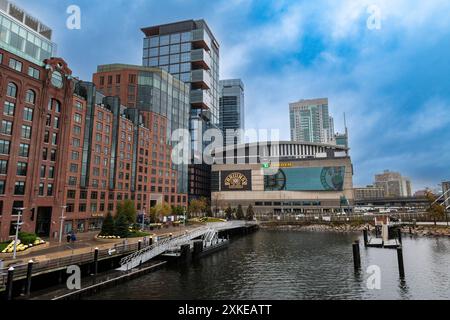 Boston, Massachusetts, États-Unis - 29 octobre 2023 : vue de TD Garden Arena, dans la ville de Boston, Massachusetts. Banque D'Images