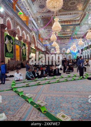 Irak-religion-Islam-chiite. Pèlerins au sanctuaire d'al-Husayn, Karbala, Irak Banque D'Images