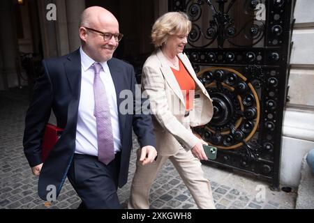 Londres, Royaume-Uni. 23 juillet 2024. Sur la photo : (G-d) - Procureur général Richard Hermer KC, Baronne Smith de Basildon, Angela Smith - leader de la Chambre des lords, Lord Privy Seal arrive pour une réunion du cabinet à Downing Street. Crédit : Justin Ng/Alamy Live News. Banque D'Images