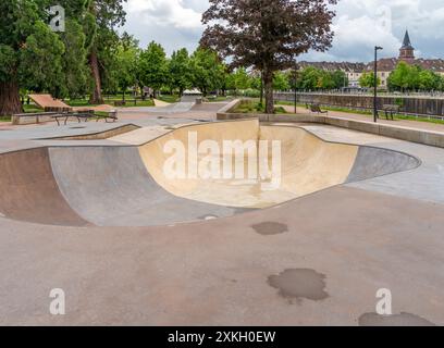 Skatepark vu à Saint-Die-des-Vosges, commune du département des Vosges, Grand est, nord-est de la France Banque D'Images