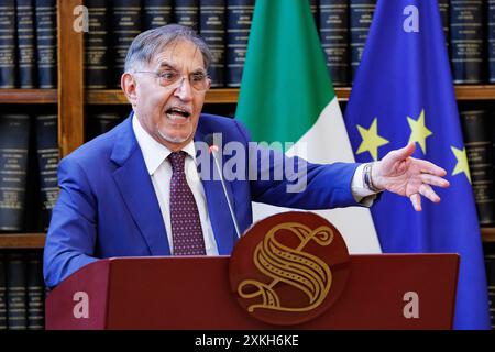 Roma, Italie. 23 juillet 2024. Il presidente del Senato Ignazio la Russa durante la Cerimonia del Ventaglio a Roma, Marted&#xec;, 23 Luglio 2024 (Foto Roberto Monaldo/LaPresse) Président du Sénat Ignazio la Russa lors de la cérémonie des fans à Rome, mardi 23 juillet 2024 (photo de Roberto Monaldo/LaPresse) crédit : LaPresse/Alamy Live News Banque D'Images